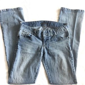 GUESS Bootcut lightwash jeans